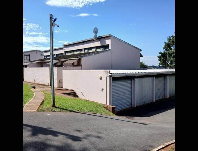 2 BEDROOM DUPLEX FOR SALE IN WOODHAVEN